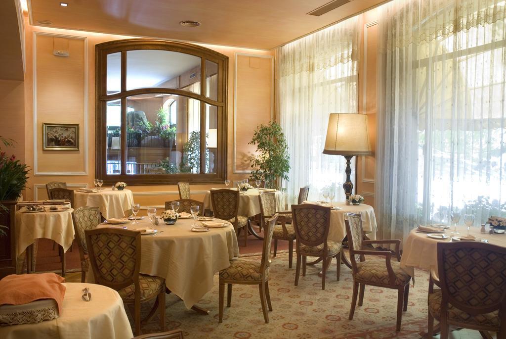 Regencia Colon Hotel Barcelona Restaurant billede
